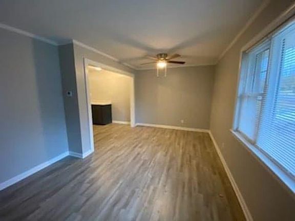4th image of 3962 Sloan St