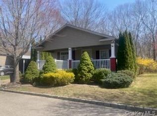 1661 Old Country Road #516, Riverhead, NY