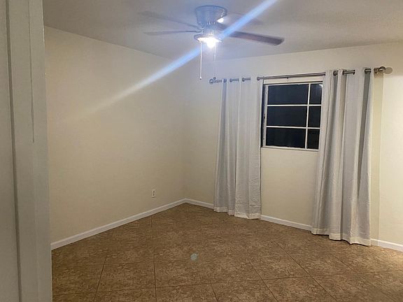 4th image of 4013 W Maryland Ave