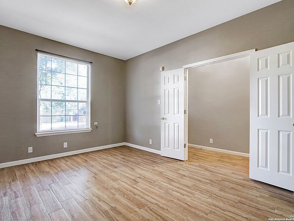 3rd image of 8615 Tioga