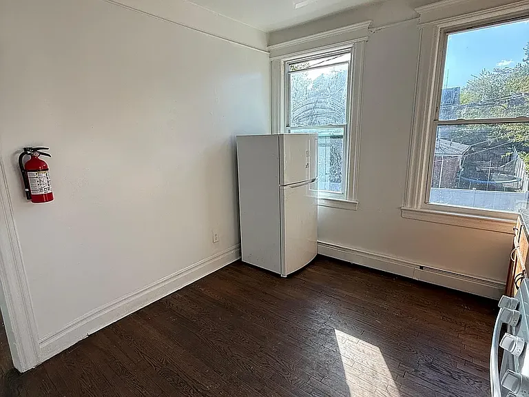 410 Chadwick Ave — Photo 6