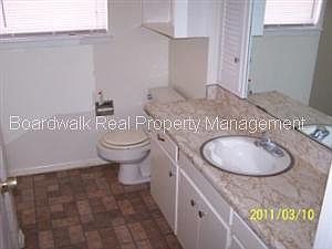 5th image of 3726 Colony Dr