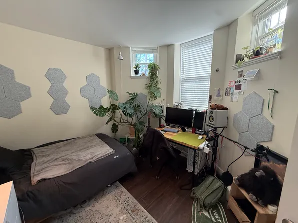 85 Park Dr, Boston, MA