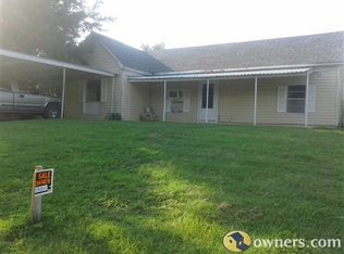 407 W Arapahoe Ave, Rush Springs, OK 73082