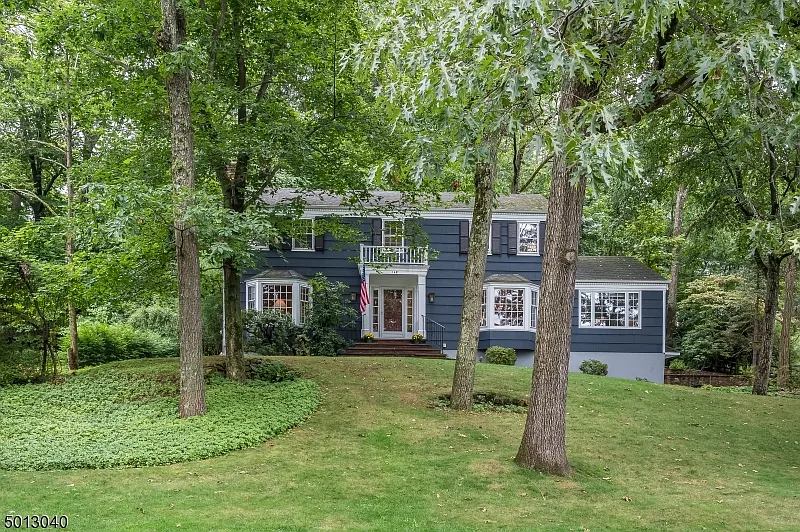 149 Van Houton Ave photo 1