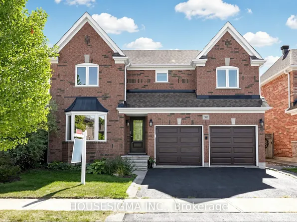 32 Willoughby Way, Halton Hills, ON L7G 6C4