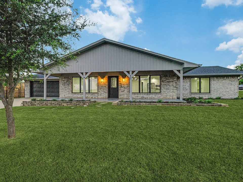 437 Peninsula Dr