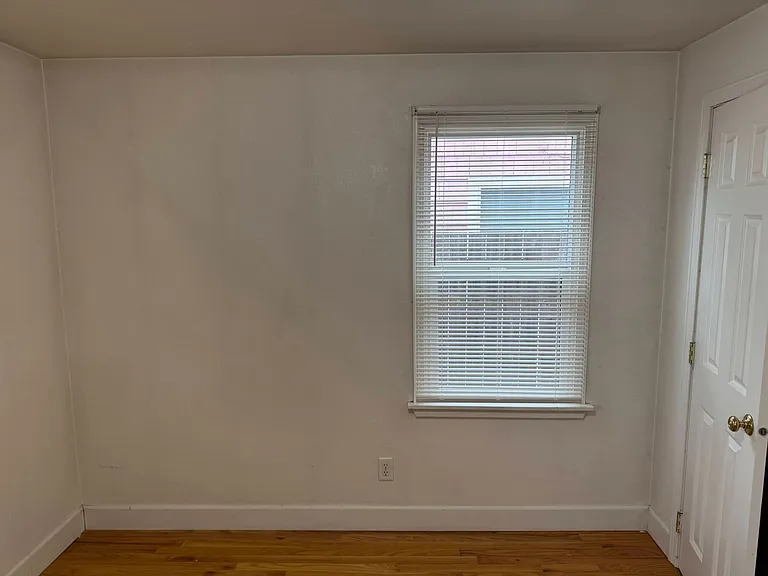 2091 Hilyard St — Photo 11