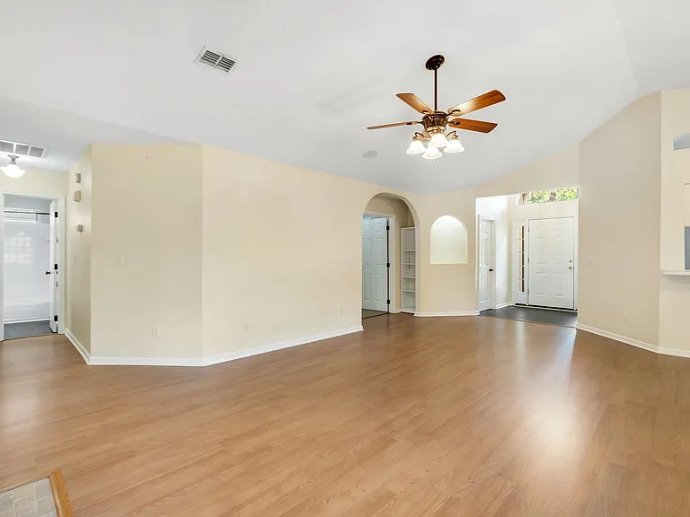 2025 Ascot Way — Photo 10