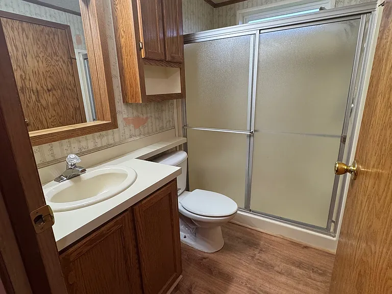 2nd Bathroom