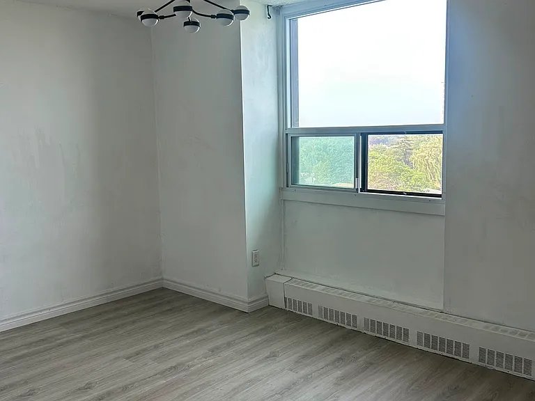 15 Torrance Rd #809 — Photo 14