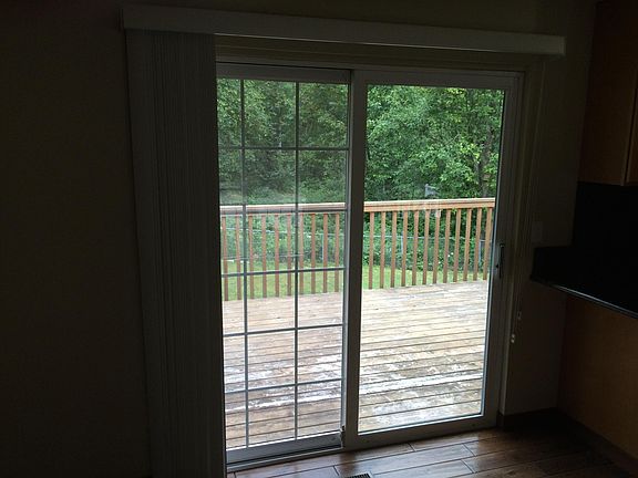 5th image of 1452 Vista Dr