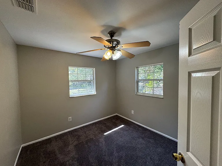 950 W French Ave — Photo 14