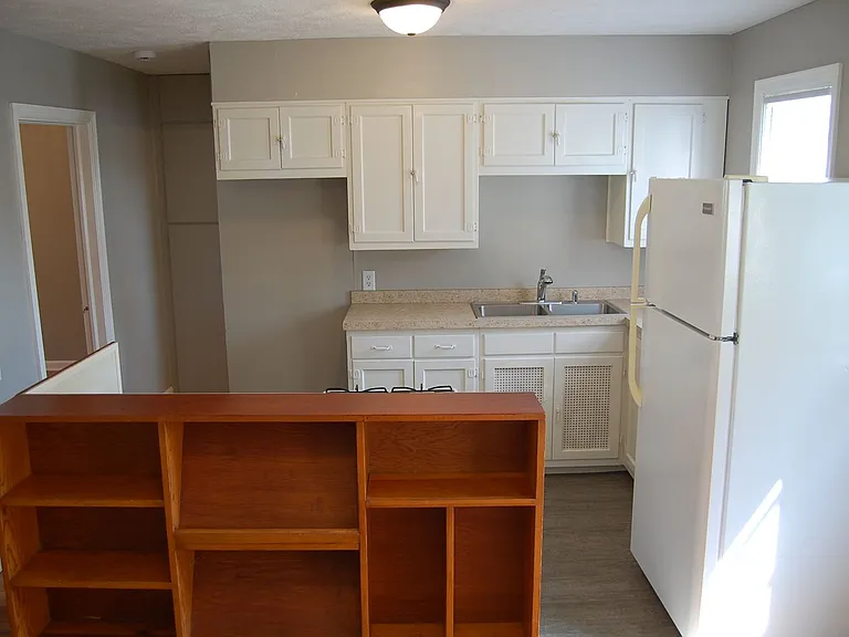 2620 Sumner St — Photo 7