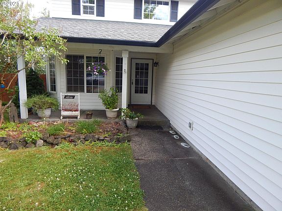 3rd image of 16401 NE 75th Cir