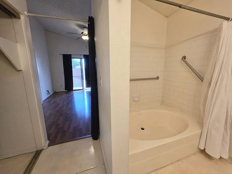 1056 W Sunward Dr — Photo 12