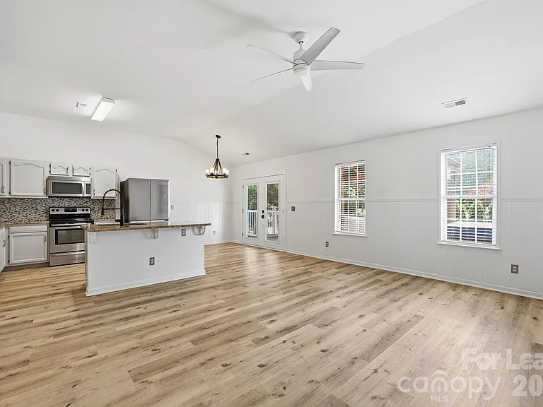 9501 Constitution Hall Dr — Photo 23