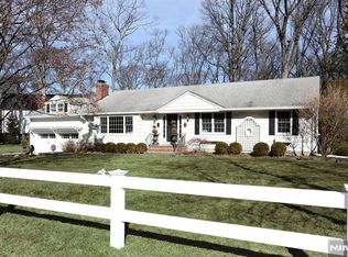 539 Covington Pl, Wyckoff, NJ 07481