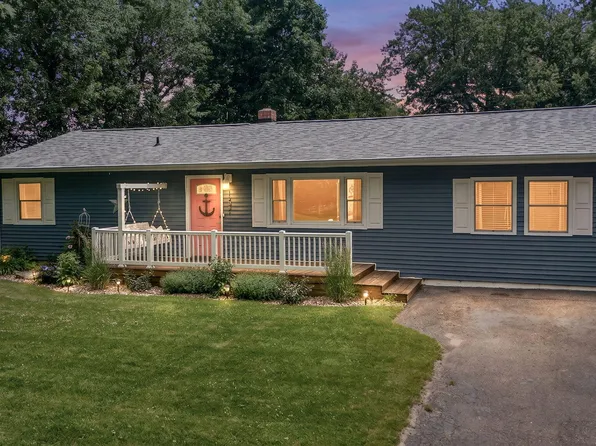 3663 Arbor St, Saint Joseph, MI 49085