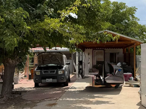 606 Maryland Ave, Alamogordo, NM 88310