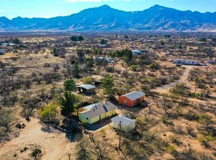 6112 S Cavalry Ln, Hereford, AZ 85615