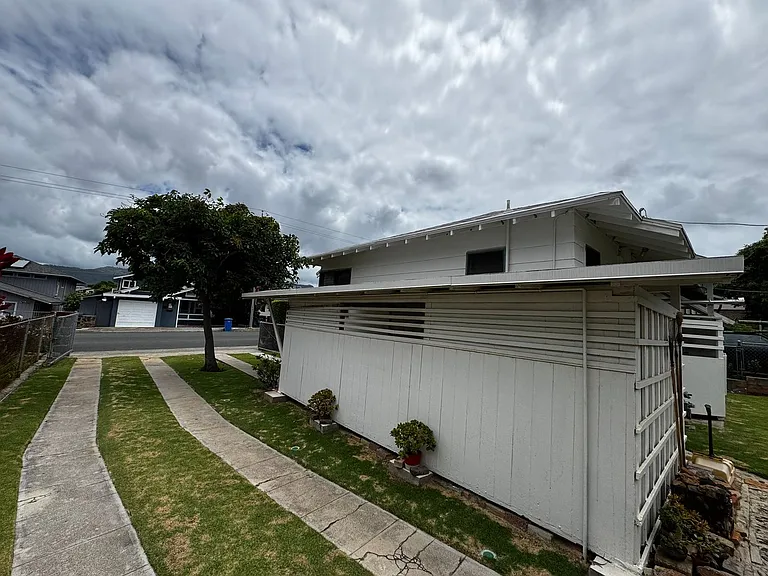 3317 Hinano St — Photo 4