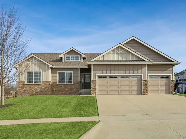 1712 Wethersfield Dr, Norwalk, IA 50211