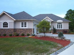 855 N 3rd St, Hammonton, NJ 08037