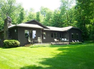 1663 S End Rd, North Hero, VT 05474