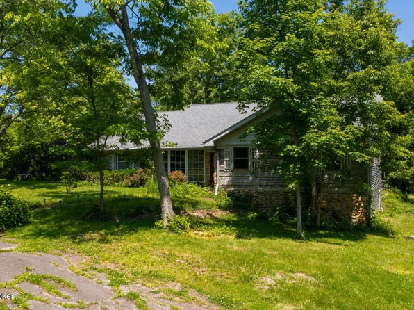 2413/2419 Clark Station Rd, Fisherville, KY 40023