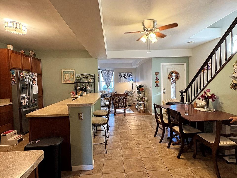 421 Brown St, photo 16