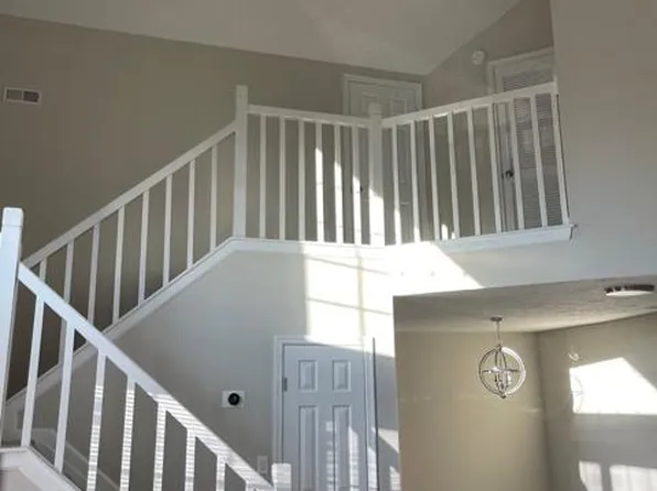740 Brookside Dr APT 304, Newport News, VA 23602