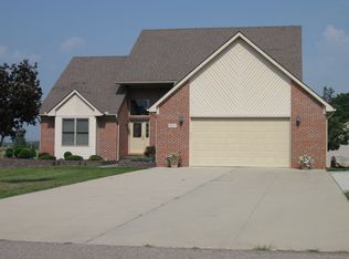 4025 Belle Ridge Dr, Dryden, MI 48428