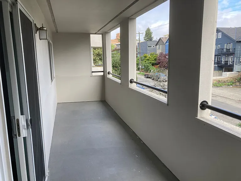 Seattle View Apartments — Photo 31