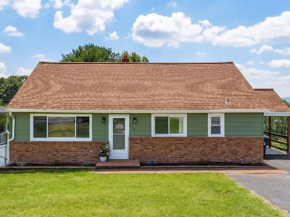 372 Frontier Dr, Staunton, VA 24401