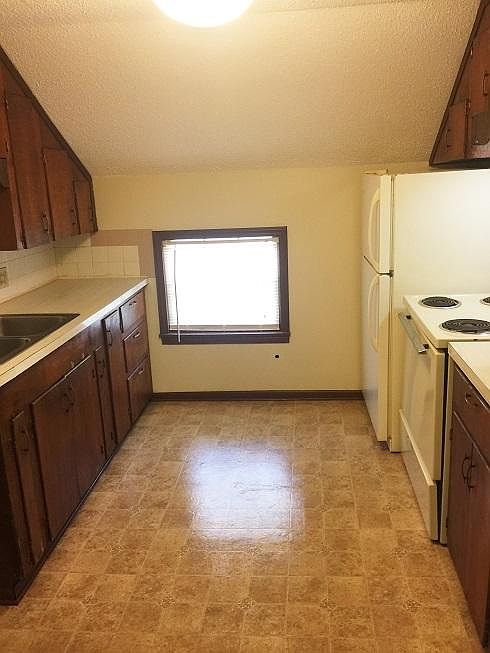 1st image of 524 Chestnut St APT 2