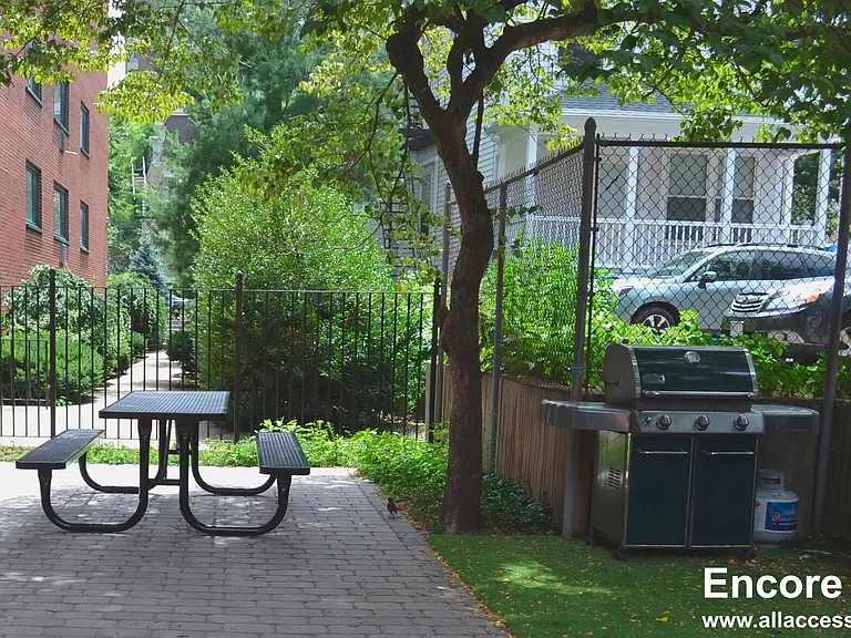 376 Harvard St #24 — Photo 11