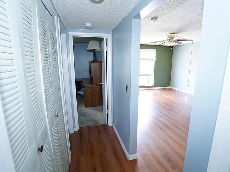 1700 SW 16th Ct #H21 — Photo 6