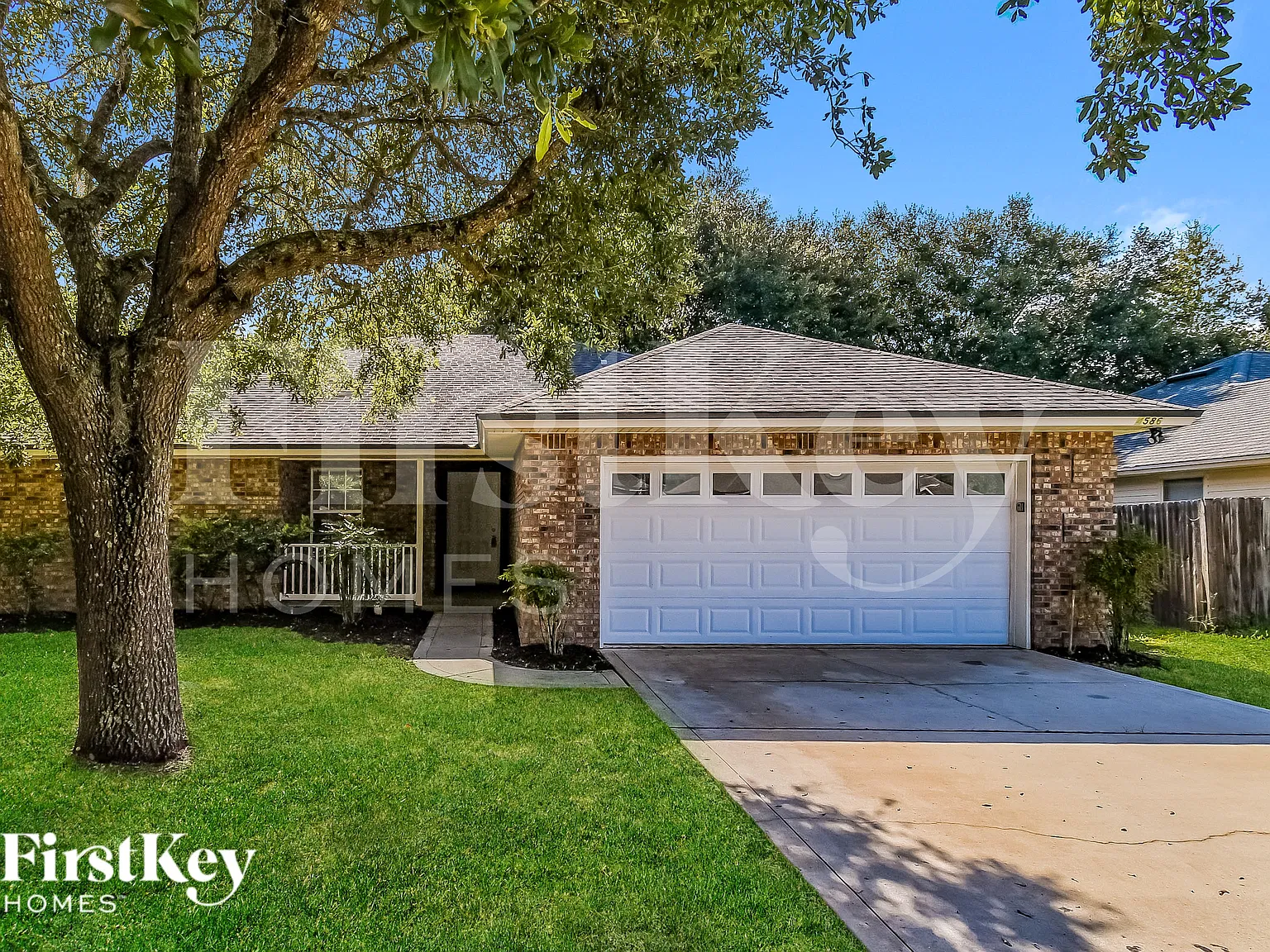 3 bed, 2.0 bath, 1415 sqft, $1,570 — Photo 1