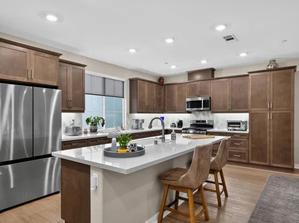 4117 Via Cararra #2, Palm Desert, CA 92260