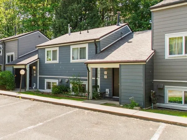 2676 Tretheway Dr, Burnaby, BC V5B 4R8