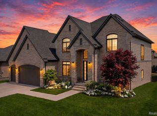 21924 E Majestic Dr, Macomb, MI 48044
