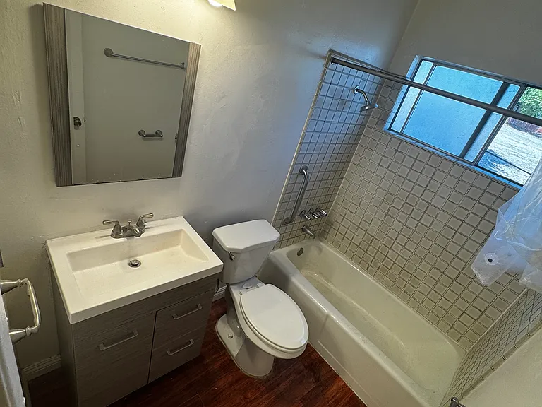 3055 Foothill Blvd #1 — Photo 7