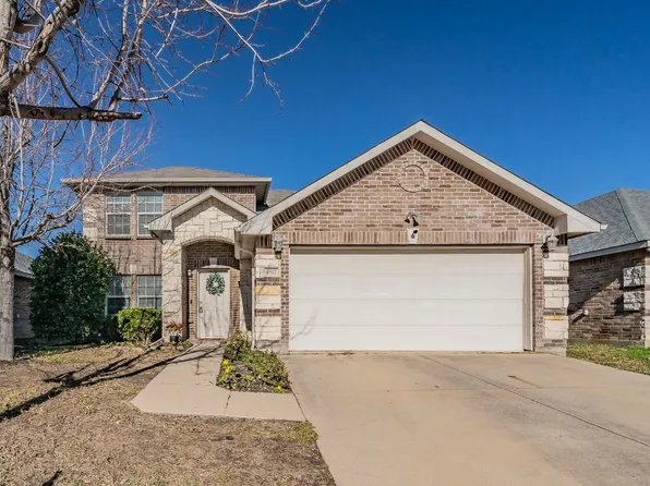 4517 Willow Rock Ln, Fort Worth, TX 76244