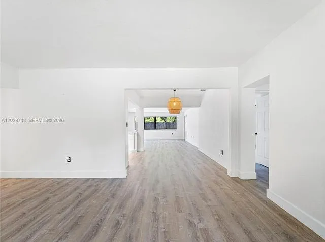 3 bed, 2.0 bath, 1846 sqft, $4,700 — Photo 3