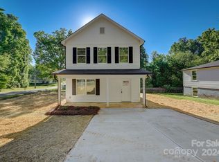 1901 Circle Dr, Kannapolis, NC 28081