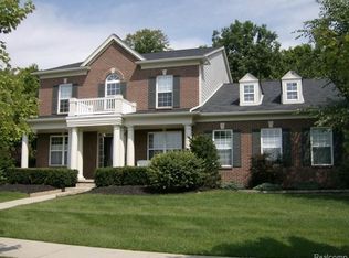 49756 Great Falls Rd, Canton, MI 48188