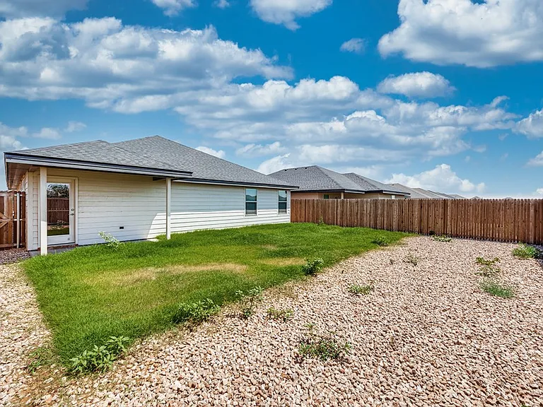 8206 E County Road 111 — Photo 23