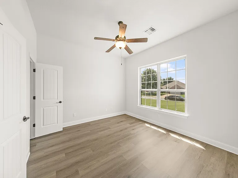 3002 Fernwood Ave — Photo 8