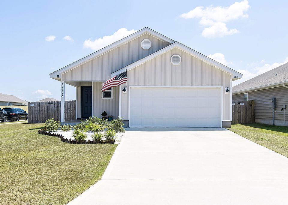 1st image of 5438 Peach Dr